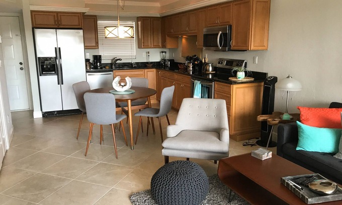 Marco Island Condo | Beautiful Renovated 2 Bedroom Condo - Great Location with Amazing Sunsets