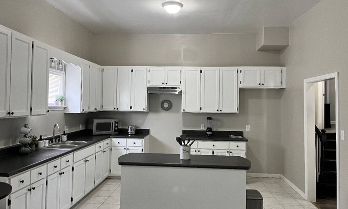 Kreole House | Beautiful Renovated Home in Moss Point