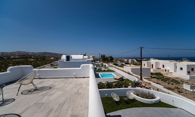 Karterados Villa | Beautiful Santorini Villa | 2 Bedrooms | Private Pool & Magical Sea Views |.