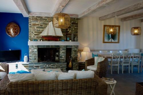 Barneville-Carteret Villa | Beautiful seaside villa direct beach access 8 pers