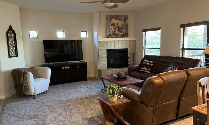 Desert Ridge Condo | Beautiful Southwestern Condo in a gated community with a Prime Location
