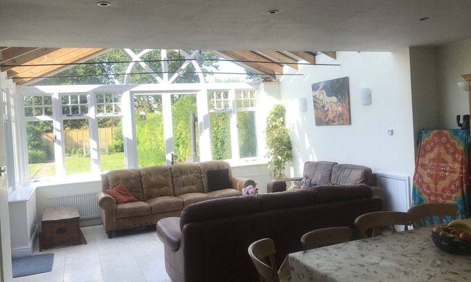 New Forest District House | Beautiful spacious character home in heart of the New Forest with ChristmasTree