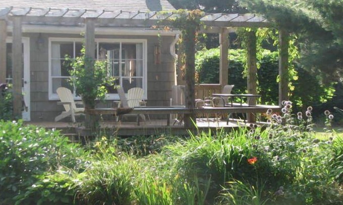 Stanhope Ski Chalet | Beautiful, spacious summer cottage by the beach