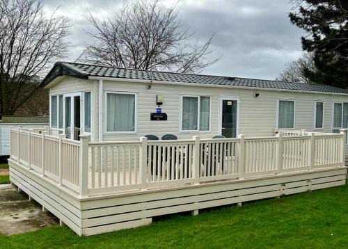 Paignton Ski Chalet | Beautiful Static Caravan Hoburne Devon Bay