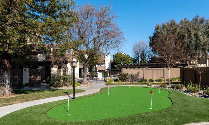 Modesto Apartment | Beautiful Stay-cation