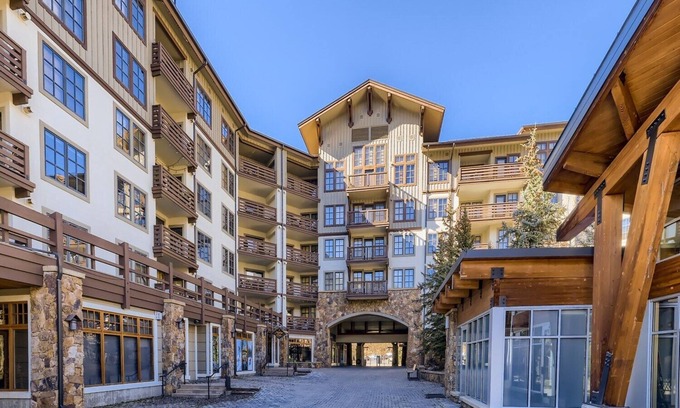 Copper Mountain Village Condo | Beautiful Top Floor Passage Point Hotel Style Room!