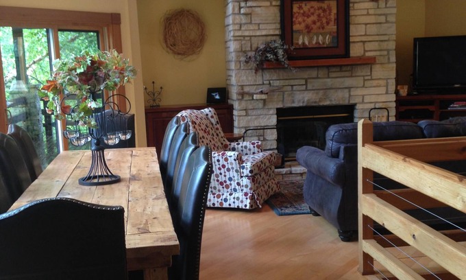 The Galena Territory House | Beautiful Upscale 6Br/4.5Ba Vacation Home And Private Carriage House On 2.5 Acre