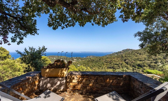 Cap Benat House | Beautiful villa for 6 guests with WIFI, TV and terrace