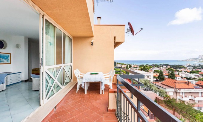 Mondello Apartment | Beautiful view in Mondello - Entire apartment with breathtaking view
