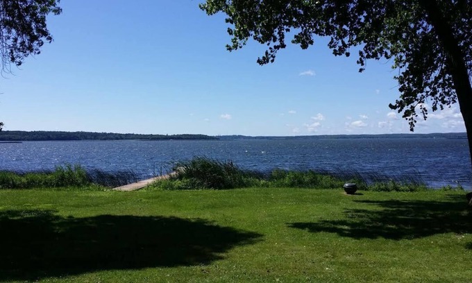 Cass Lake House | Beautiful View > Leech Lake 3 Br/2 Ba Lake Front Property