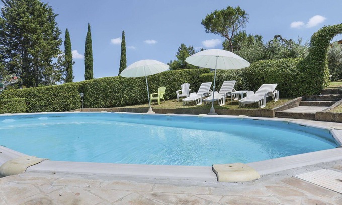 San Miniato Villa | Beautiful villa for 12 people with private pool, TV, patio and pets allowed