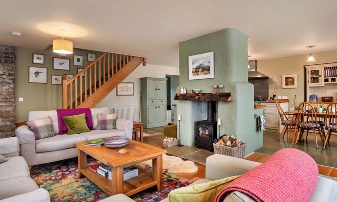 Feetham House | Beautiful villa for 6 guests with WIFI, TV and parking