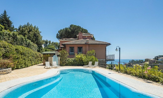 Rapallo Villa | Beautiful villa for 8 people with private pool, WIFI, A/C, TV and patio