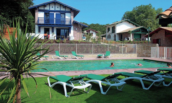 Behobie Villa | Beautiful villa in Basque style just 3 km. away from the sea