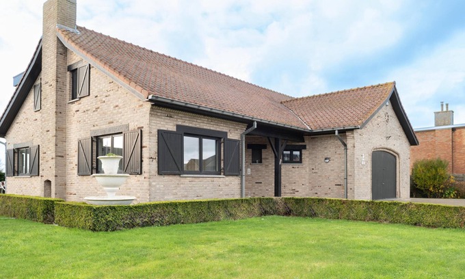 Middelkerke Villa | Beautiful villa with spa a stone's throw from the sea
