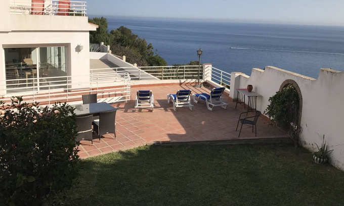 Velilla-Taramay Villa | Beautiful Villa with Ocean Views, great outside areas and Large Pool. Fully AC