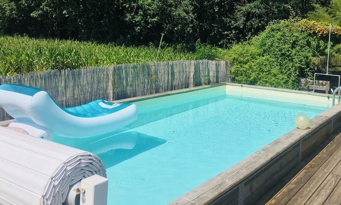 Azur House | Beautiful Villa With Pool Near Lake And Ocean