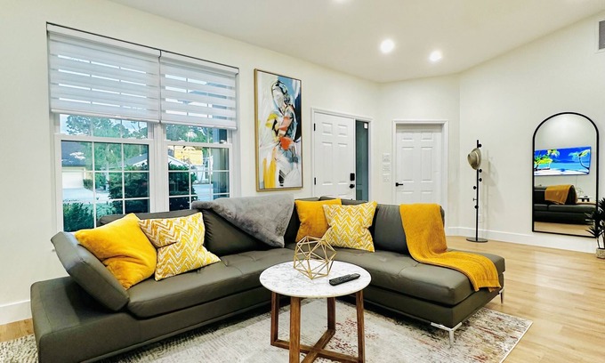 Naples House | Beautiful welcoming house in Paradise named Naples!