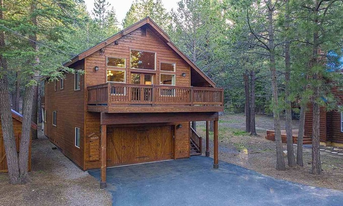Truckee Cabin | Beautifully Appointed, Cozy Cabin with Chef's Kitchen