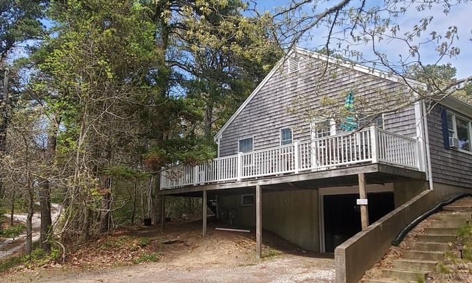 Wellfleet Condo | Beautifully Maintained Home, Large Deck (CS0004)