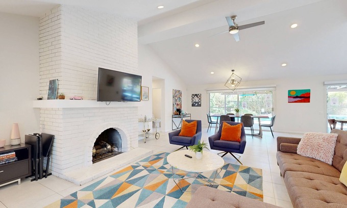 Sonora Sunrise House | Beautifully Remodeled Mid-Century Modern Home with Private Heated Pool & Spa