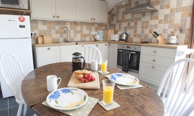 Manaton Cottage | Beautifully Restored Grade 2 Thatched Cottage In Manaton