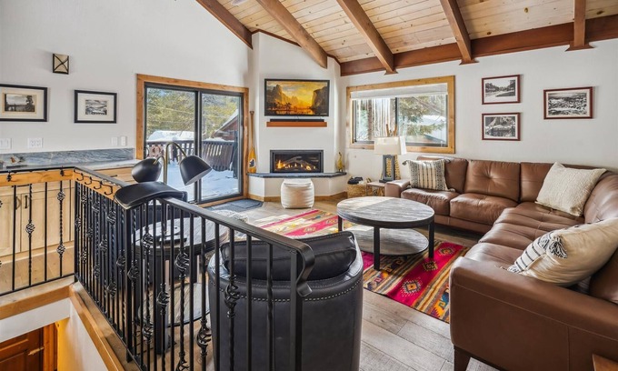 Olympic Valley House | Beautifully Updated 3 Bedroom in Olympic Valley