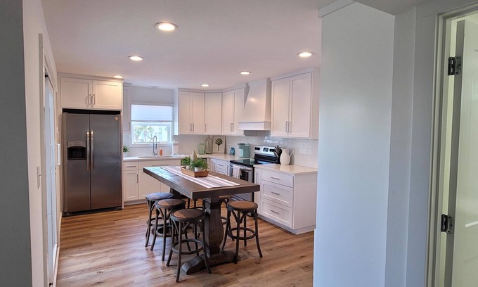 Pensacola Beach Condo | Beautuful Updated Townhouse, Sleeps 6 - A25