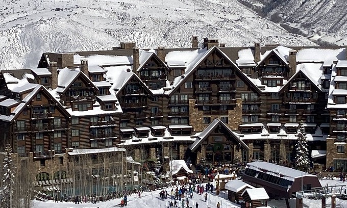Avon Resort | Beaver Creek Luxury 2BR, 2Bath ski-in & ski-out suite inside the Ritz-Carlton