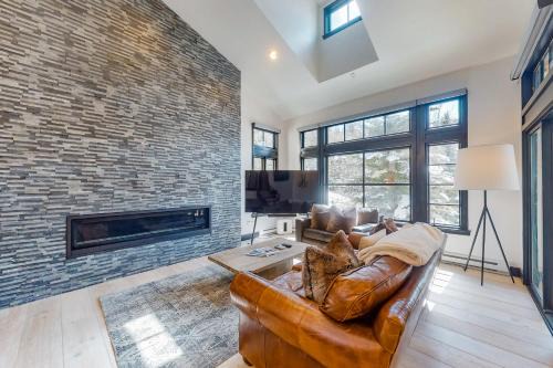 Highlands Townhomes House | Beaver Creeks Meadows Ski-In Ski-Out