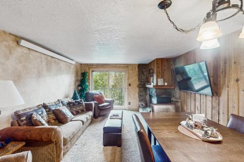 Winter Park Apartment | Beaver Village