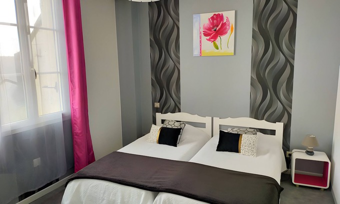 Montrichard Val de Cher Bed & Breakfast | Bed and Breakfast 'Les Chambres Du Faubourg 2' with Private Garden and Wi-Fi