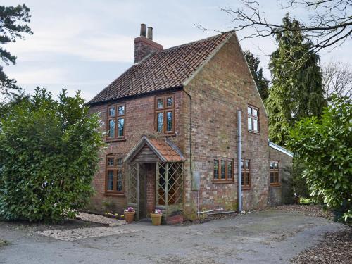 Kirkby on Bain House | Beech Cottage