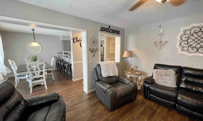 Banner Elk Condo | Beechside Breeze Luxury Condo with Pool & Hot tub