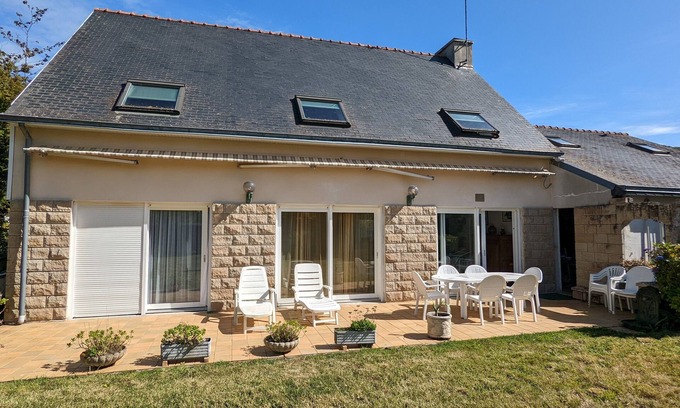 Fouesnant Villa | Beg Meil family home