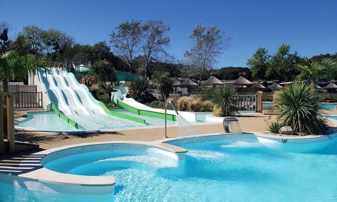 Fouesnant House | Beg-meil Fouesnant "Le Nid Douillet", heated pools and sandy beach!
