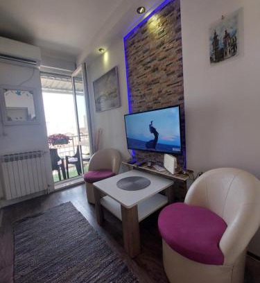 Sarajevska Apartment | Belgrade Waterfront studio