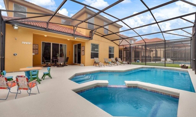 Bellavida Resort | BELLA VIDA RESORT 351LF-6BEDROOMS-6.5BATH-16PEOPLE-AMAZING GAME ROOM-CLOSE TO DISNEY