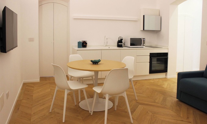 Molfetta Apartment | Bellapulia Apartments QUERCIA Apartment in Molfetta downtown, elegant
