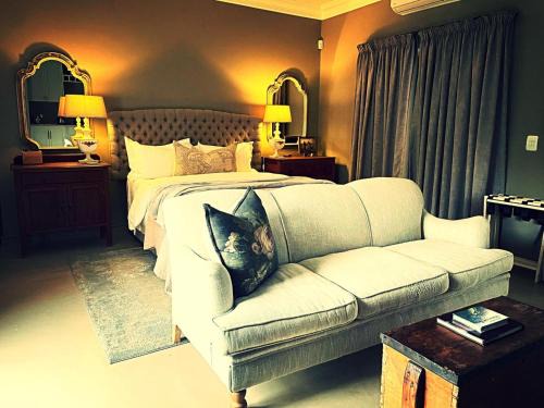 Wellington House | Belle Vallee Guestroom 1