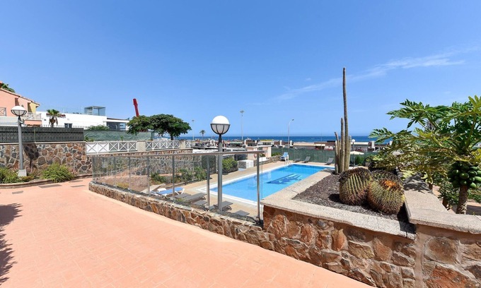 Playa del Ingles Ski Chalet | Belvilla by OYO Santa Ana 7