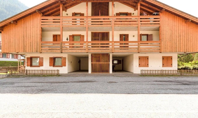 Pera Ski Chalet | Belvilla by OYO Pozza di Fassa Quattro