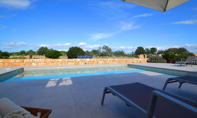 Son Antem Villa | Belvilla by OYO Son Veri Alt