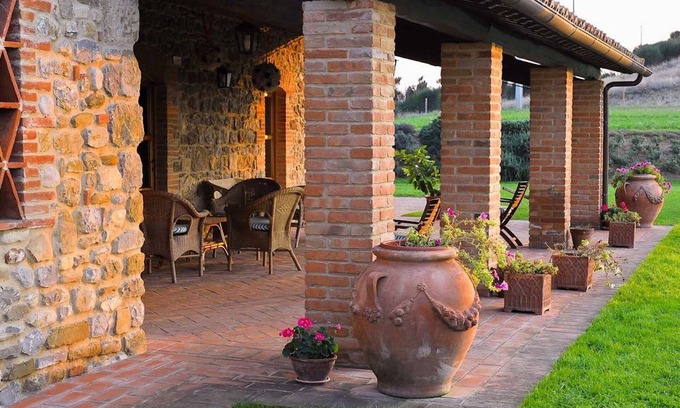 Parrano Villa | Belvilla by OYO Vocabolo Rondó 12 p