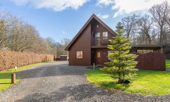 Drymen Cottage | Ben Lomond Five Star Superlodge with hot tub and sauna
