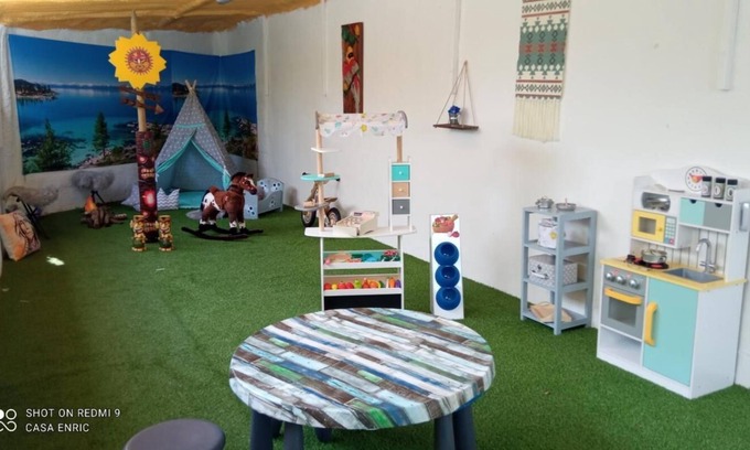 Deltebre Villa | Benasha House with playground room