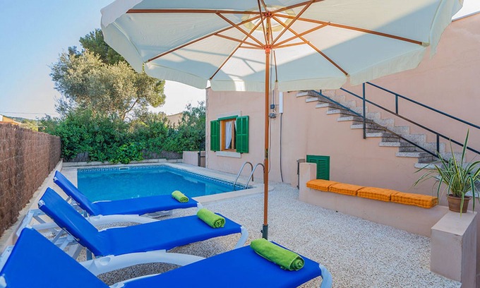 El Toro Ski Chalet | BENESTAR house with swimming pool and air conditioning