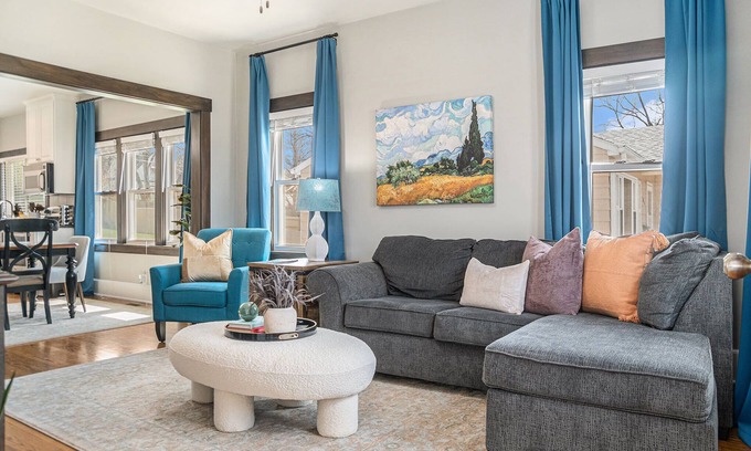 Benson House | Benson's Cozy 3-BR Retreat with BBQ Grill!