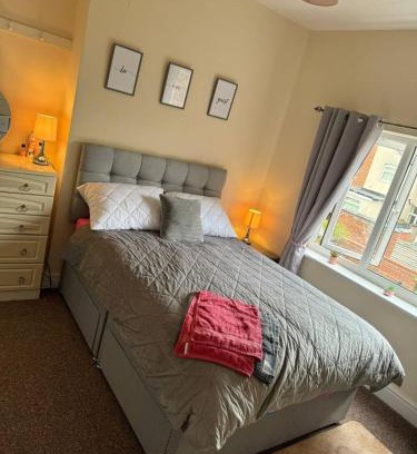 Crewe House | Bentley View