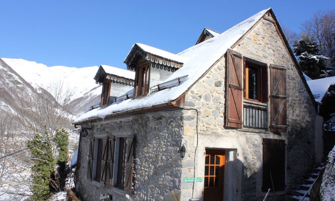 Cauterets Ski Chalet | Bérgerie in CAUTERETS, 200m from the town center and 400m from the cable car
